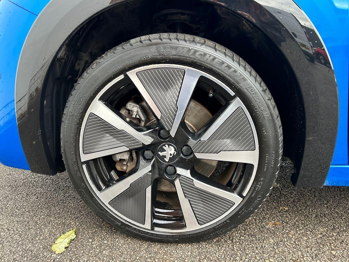 Used Peugeot E-208 2022 for sale - 76220257: Photo 11