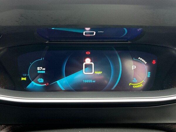 Used Peugeot E-208 2022 for sale - 76220257: Photo 15