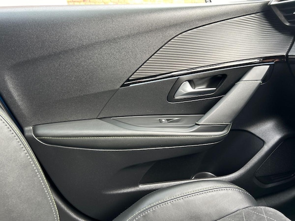 Used Peugeot E-208 2022 for sale - 76220257: Photo 35