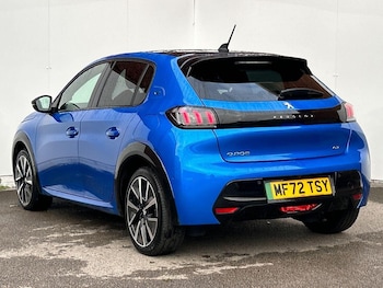 Used Peugeot E-208 2022 for sale - 76220257: Photo