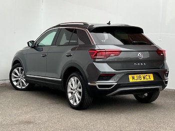 Used Volkswagen T-Roc 2018 for sale - 75356463: Photo