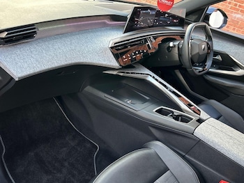 Used Peugeot 5008 2025 for sale - 76364764: Photo