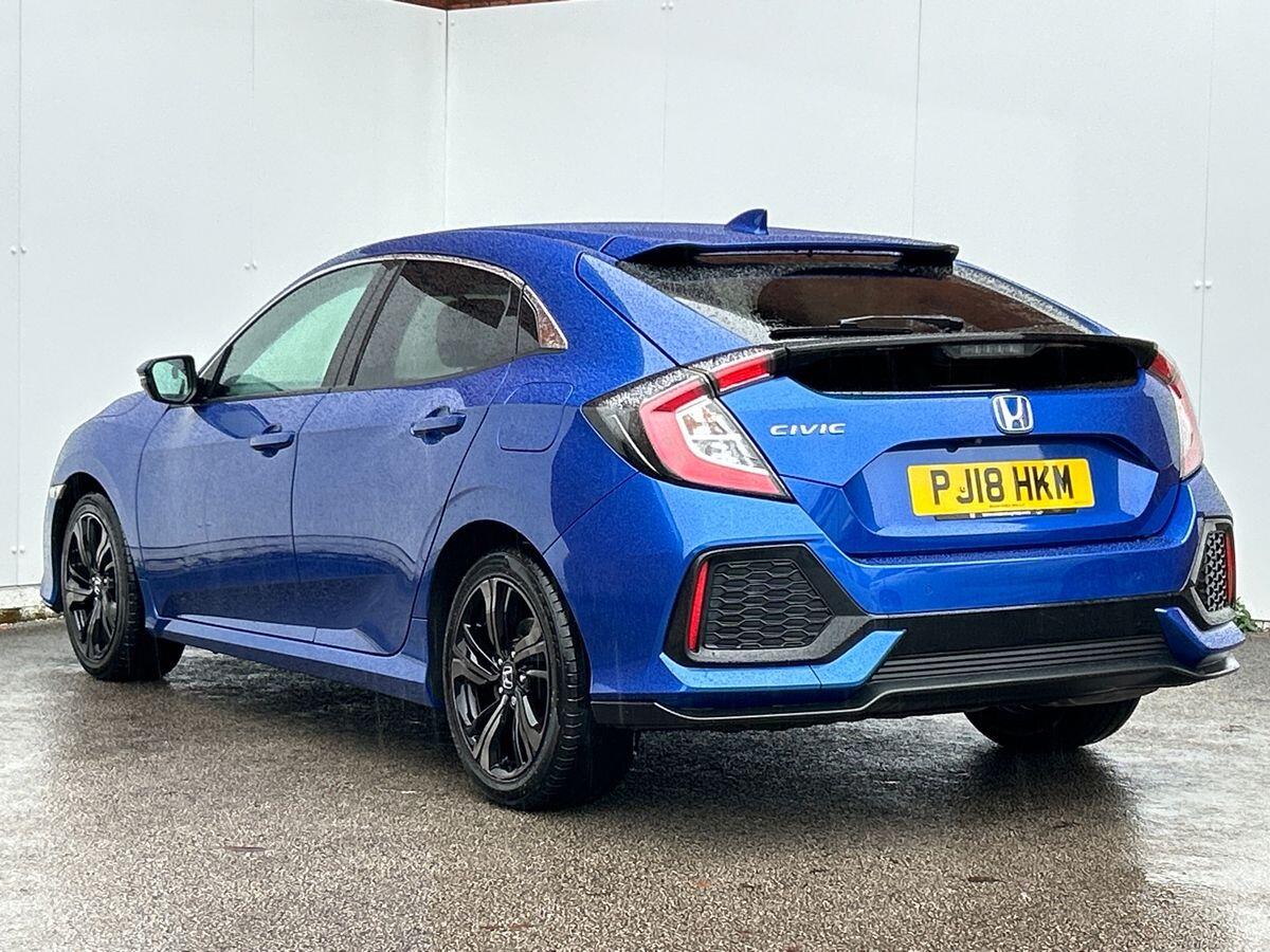 Used Honda Civic 2018 for sale - 76774581: Photo 3