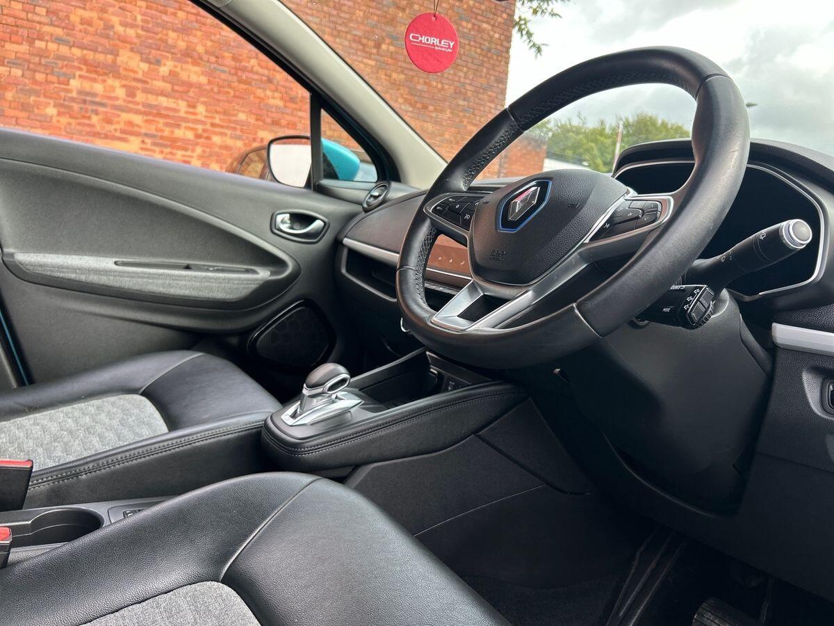 Used Renault Zoe 2021 for sale - 76412734: Photo 14