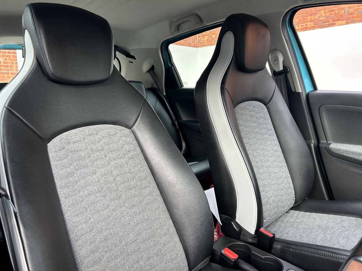 Used Renault Zoe 2021 for sale - 76412734: Photo 18
