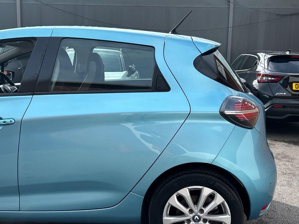 Used Renault Zoe 2021 for sale - 76412734: Photo 39