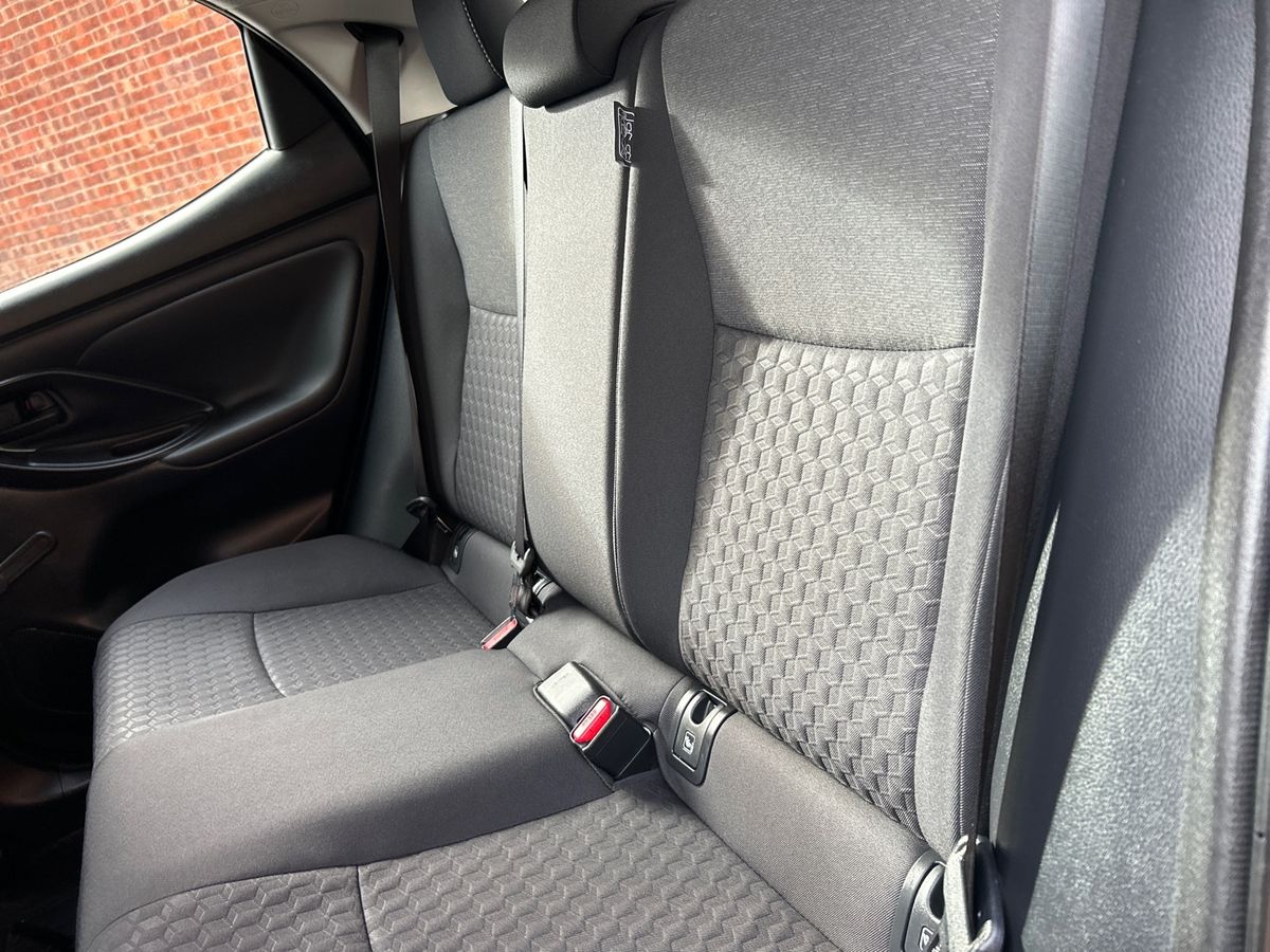 Used Toyota Yaris 2023 for sale - 76469263: Photo 19