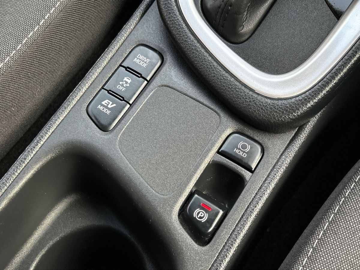 Used Toyota Yaris 2023 for sale - 76469263: Photo 24