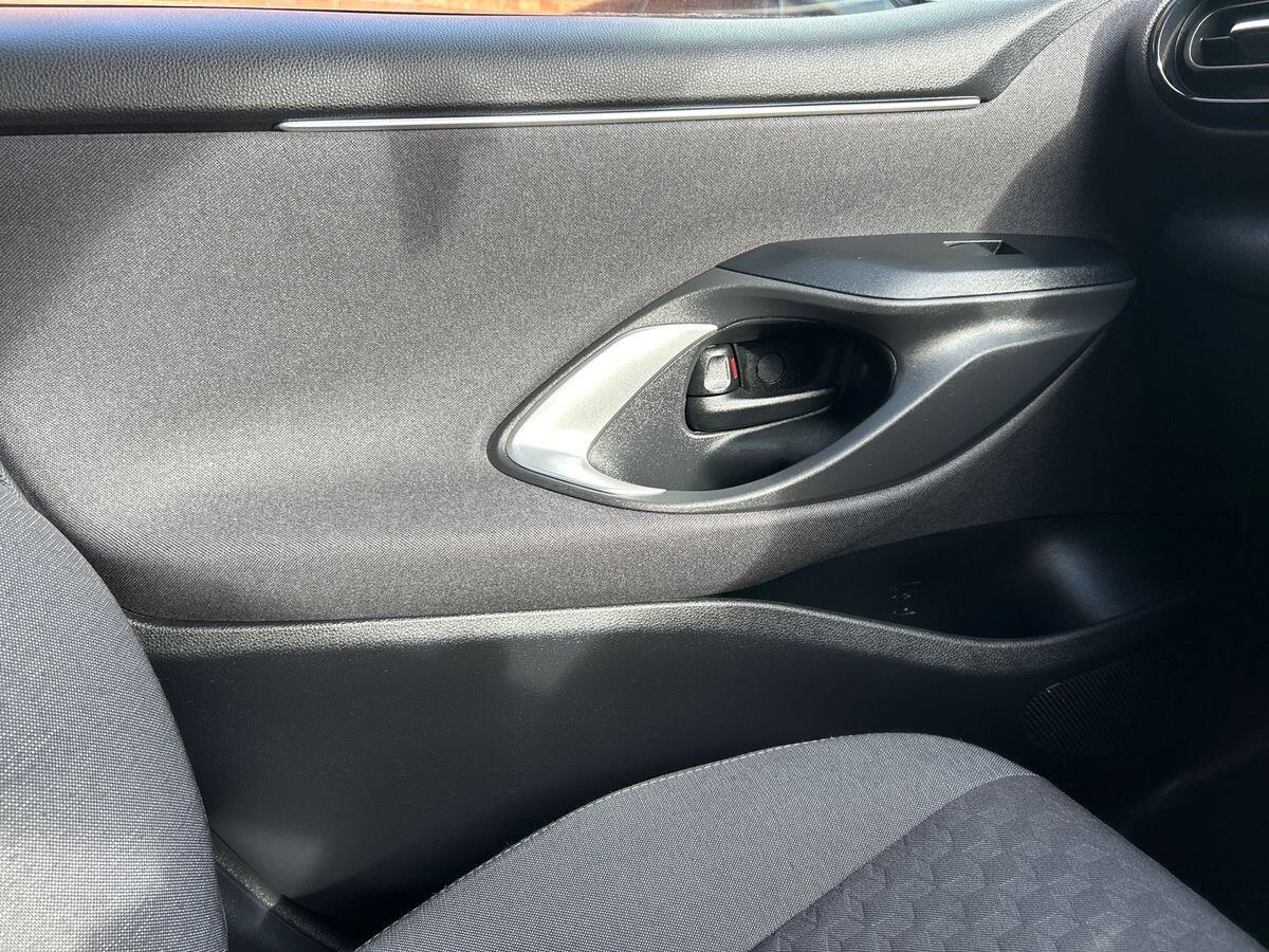 Used Toyota Yaris 2023 for sale - 76469263: Photo 32