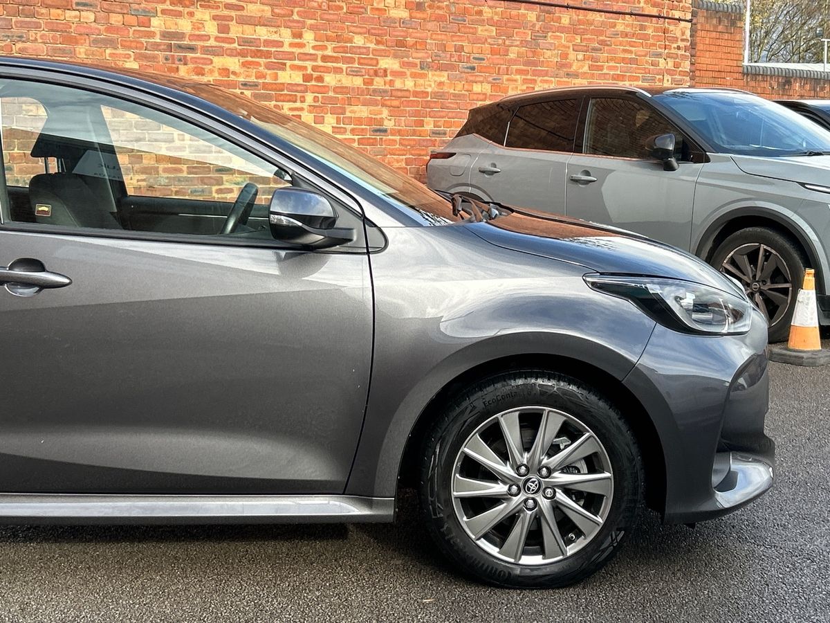 Used Toyota Yaris 2023 for sale - 76469263: Photo 35