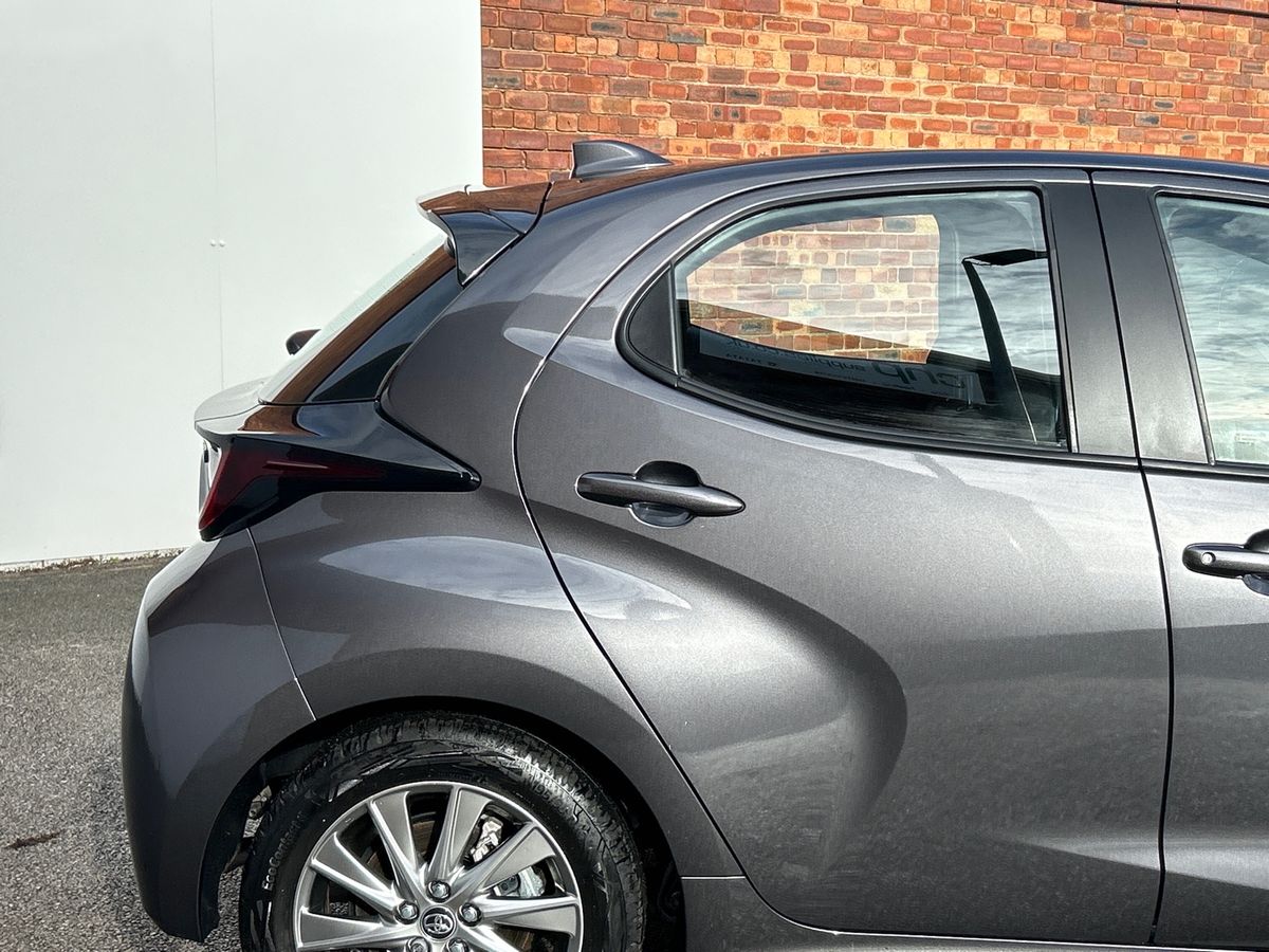 Used Toyota Yaris 2023 for sale - 76469263: Photo 36