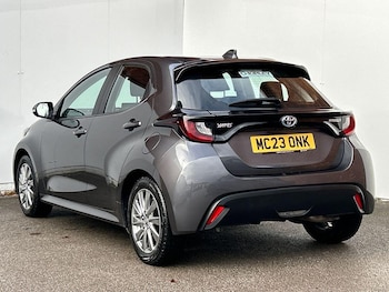 Used Toyota Yaris 2023 for sale - 76469263: Photo