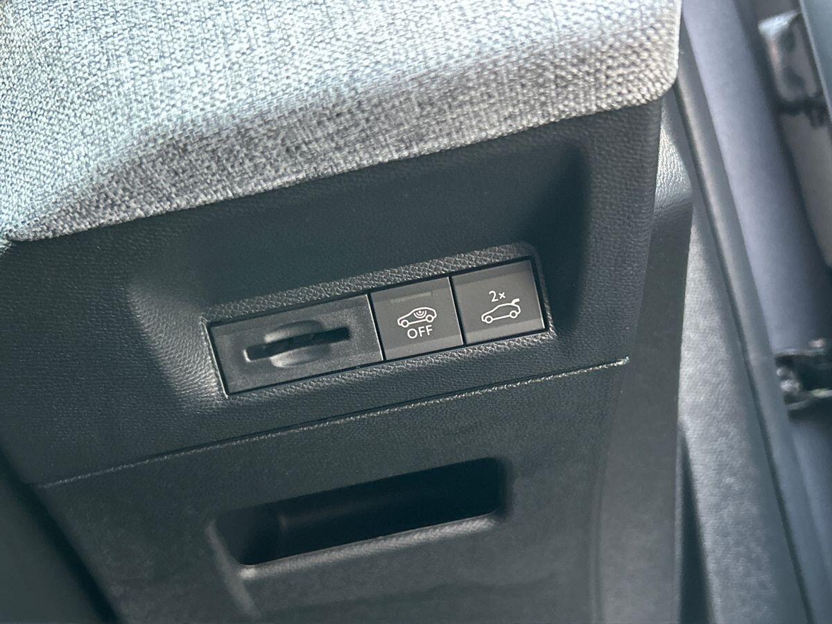 Used Peugeot 5008 2025 for sale - 76650534: Photo 23