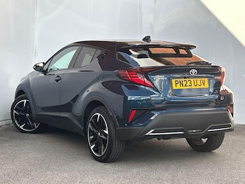 Used Toyota C-HR 2023 for sale - 78228750: Photo