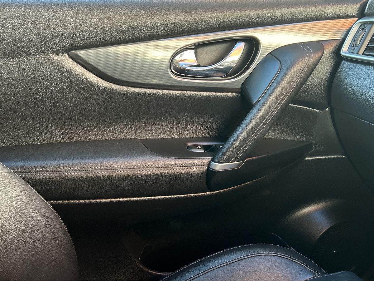 Used Nissan Qashqai 2017 for sale - 77350733: Photo 33