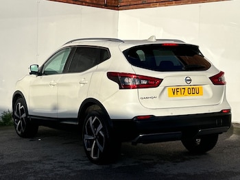 Used Nissan Qashqai 2017 for sale - 77350733: Photo