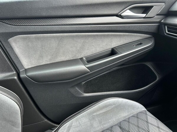 Used Volkswagen Golf 2021 for sale - 76220136: Photo 33