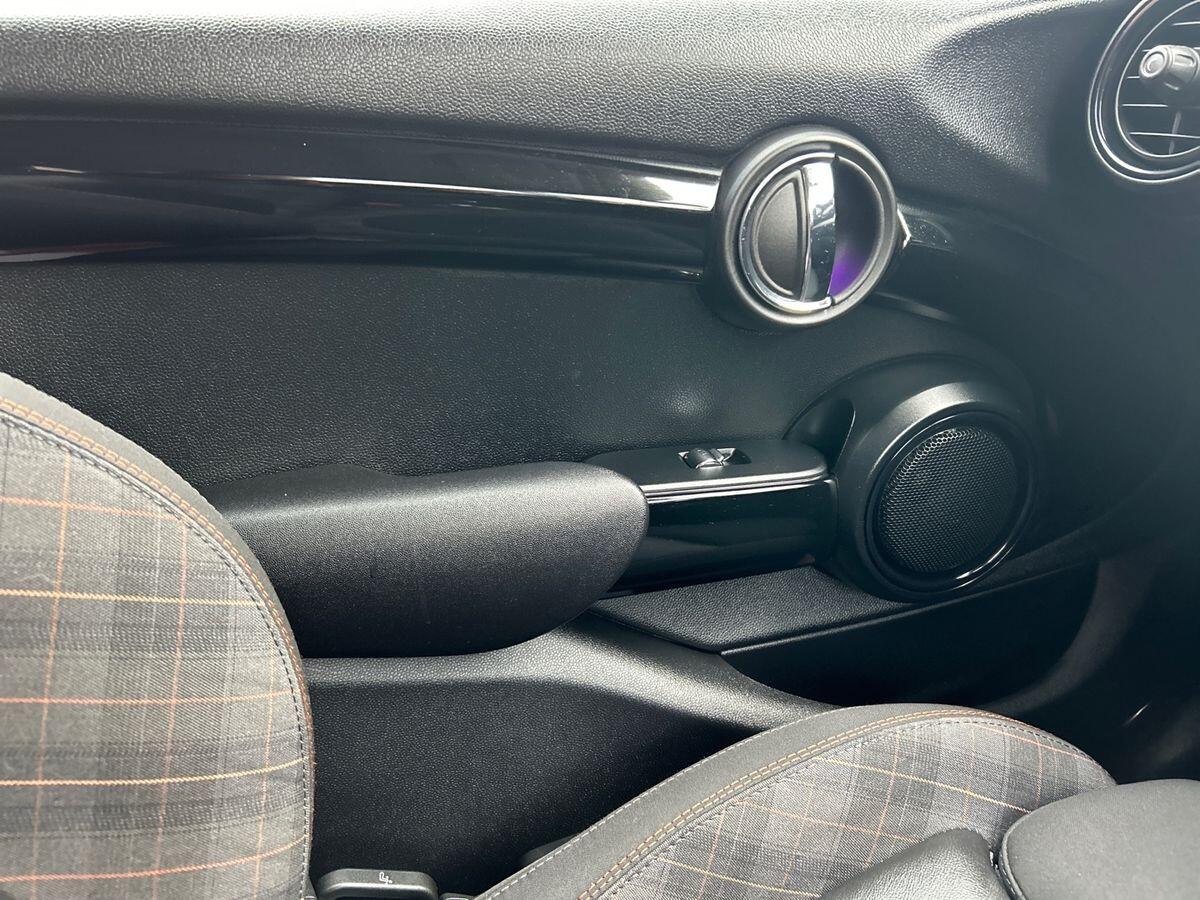 Used MINI Hatch 2017 for sale - 77053051: Photo 31