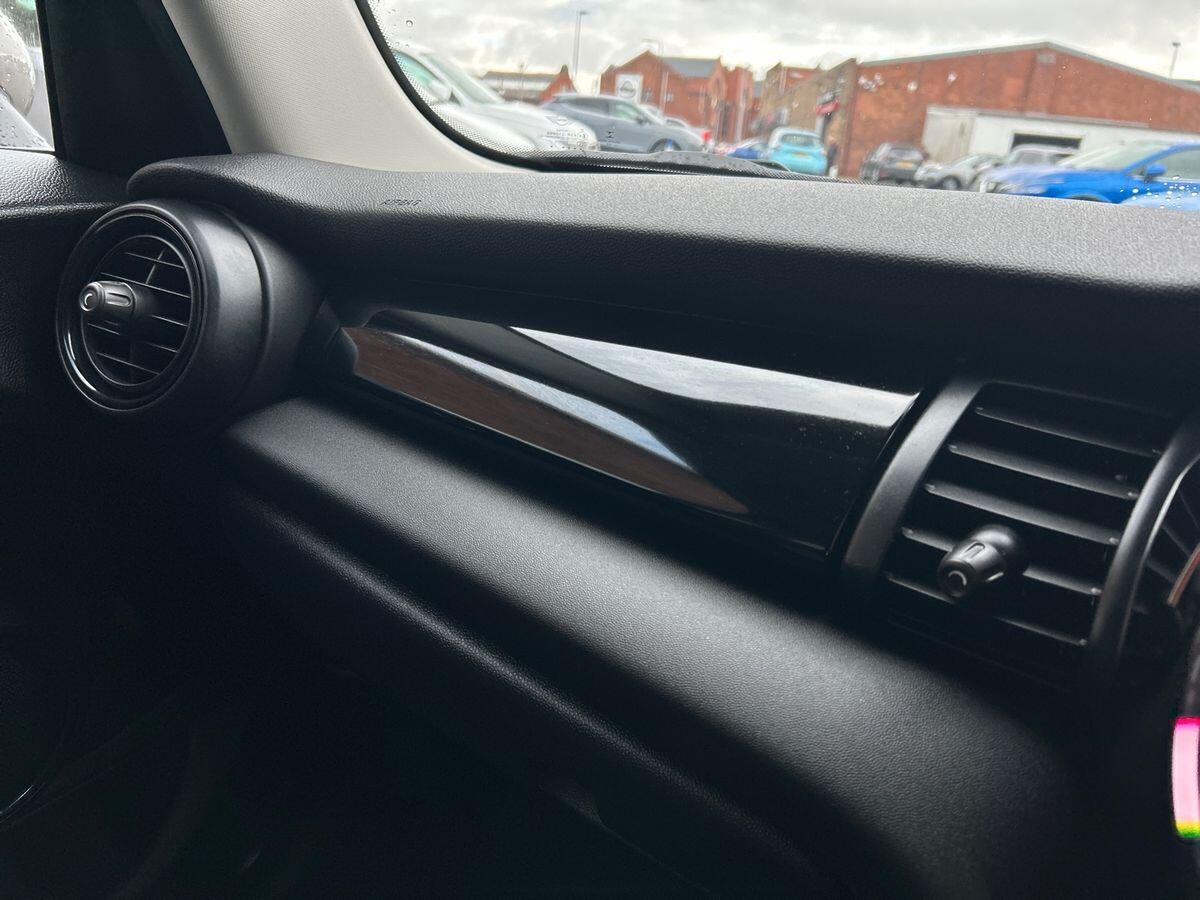 Used MINI Hatch 2017 for sale - 77053051: Photo 32