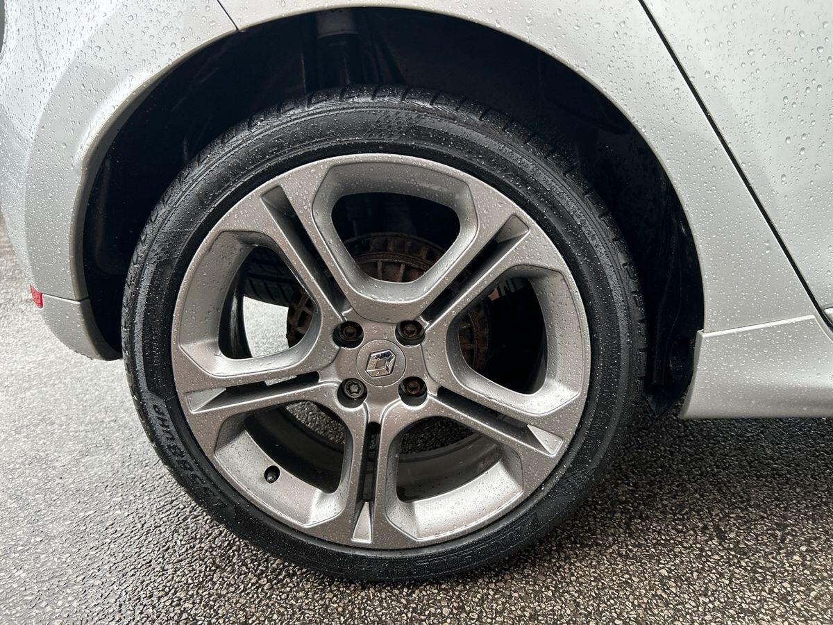 Used Renault Clio 2018 for sale - 76595844: Photo 11