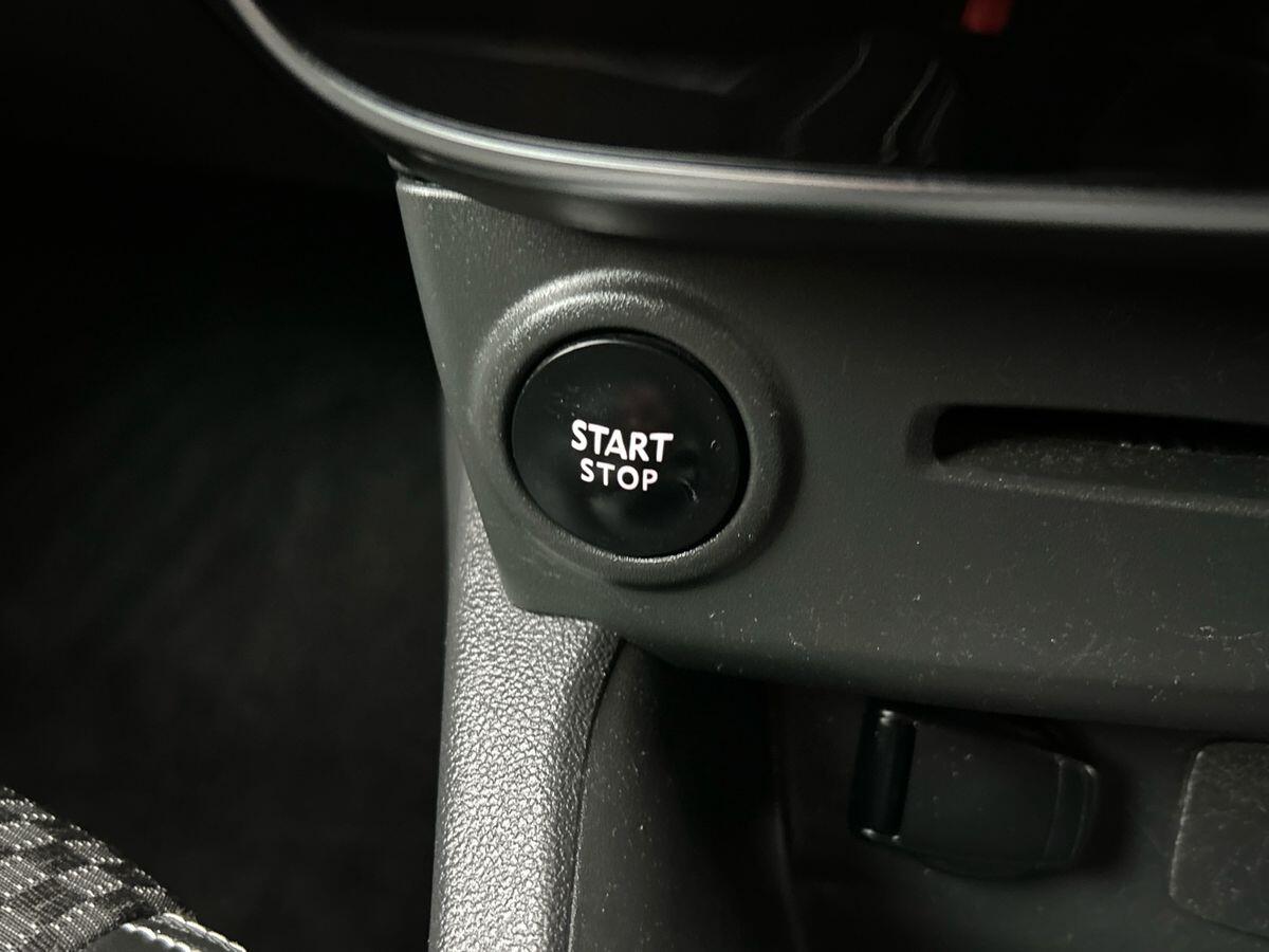 Used Renault Clio 2018 for sale - 76595844: Photo 24