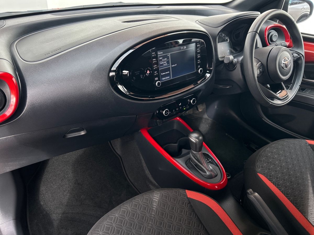 Used Toyota Aygo X 2023 for sale - 77650584: Photo 2