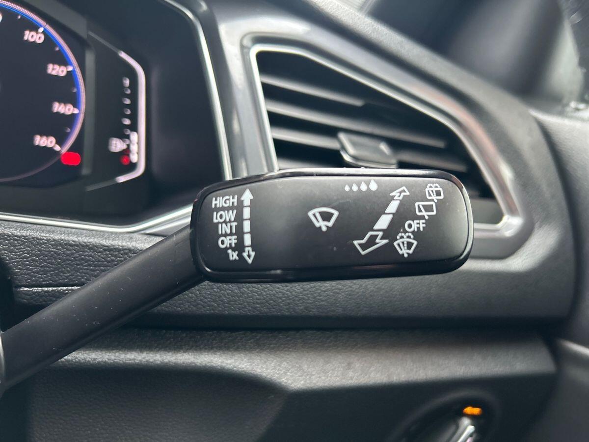 Used Volkswagen T-Roc 2020 for sale - 78012085: Photo 30