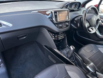 Used Peugeot 2008 2018 for sale - 78024764: Photo