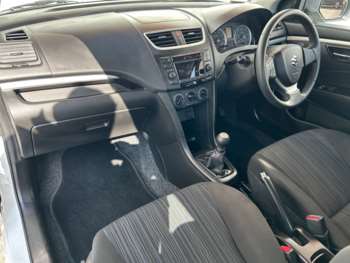 Used Suzuki Swift 2017 for sale - 74741542: Photo