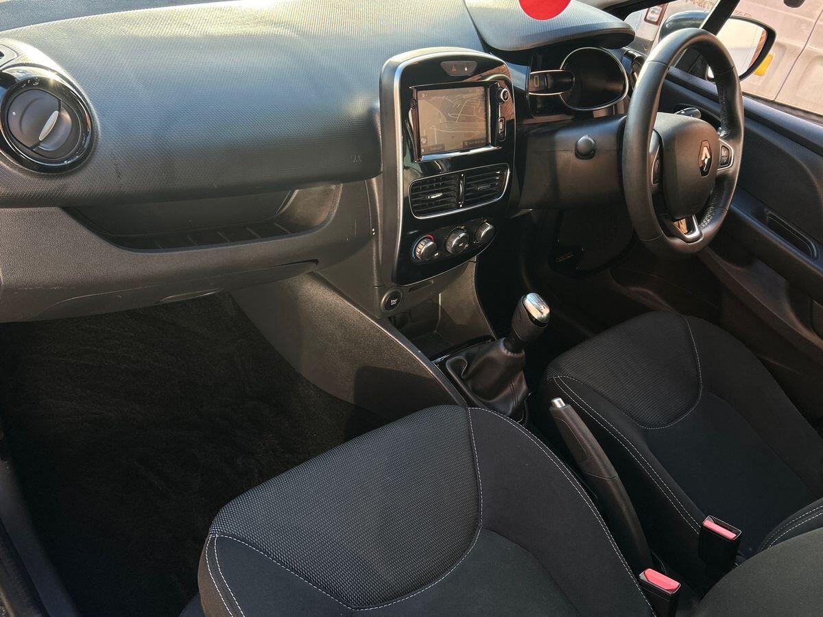 Used Renault Clio 2019 for sale - 77128867: Photo 2