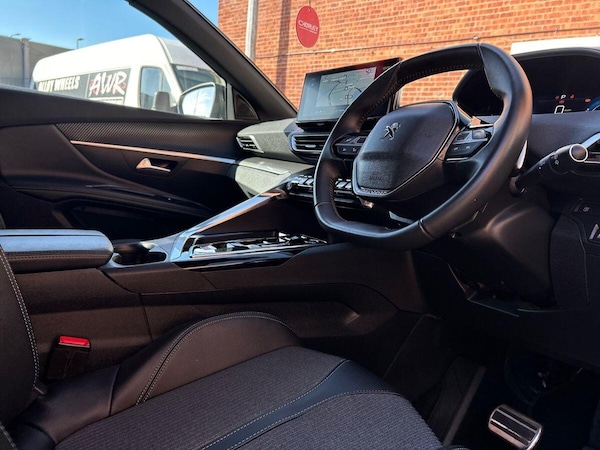Used Peugeot 3008 2024 for sale - 76300180: Photo 14