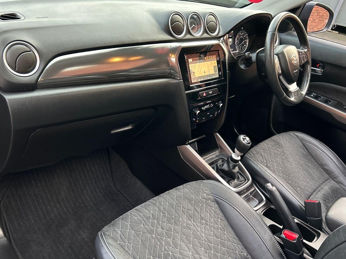 Used Suzuki Vitara 2021 for sale - 77053048: Photo 2