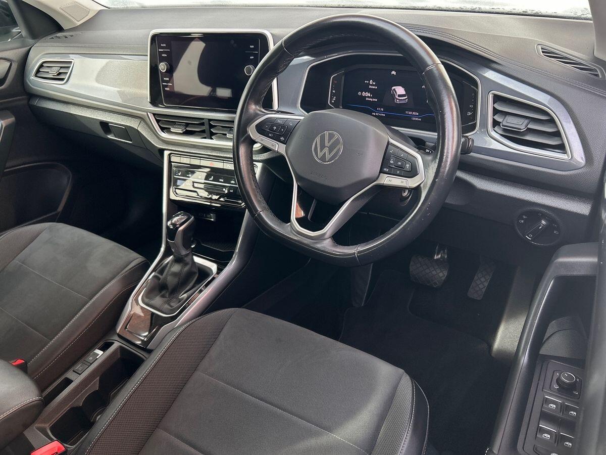 Used Volkswagen T-Roc 2023 for sale - 77589573: Photo 14