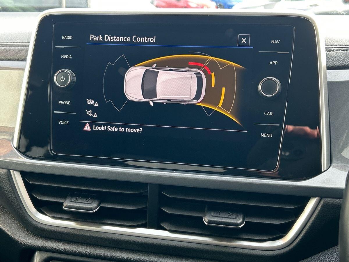 Used Volkswagen T-Roc 2023 for sale - 77589573: Photo 17