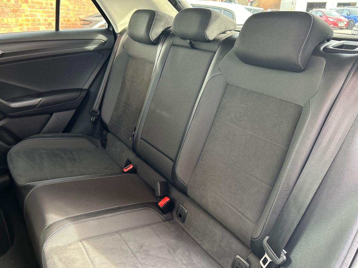 Used Volkswagen T-Roc 2023 for sale - 77589573: Photo 20