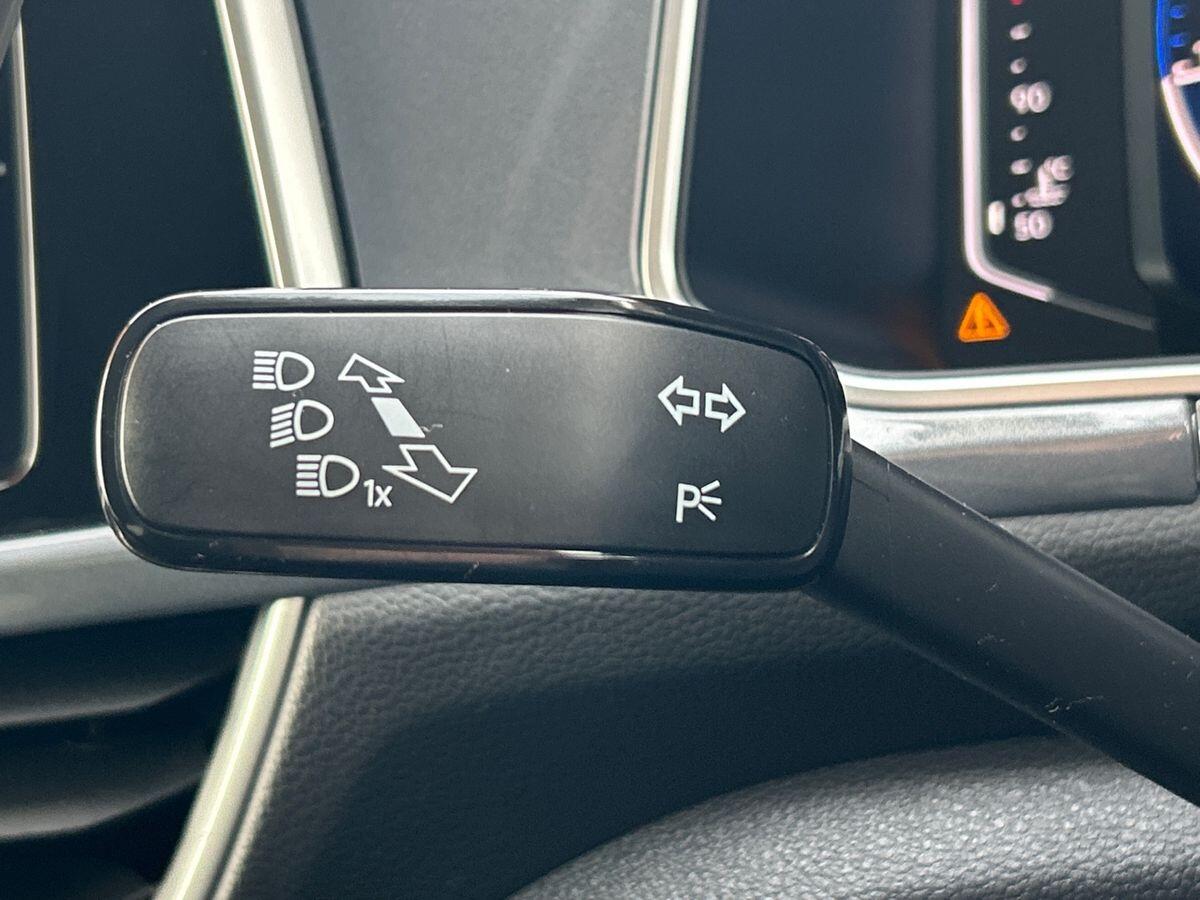 Used Volkswagen T-Roc 2023 for sale - 77589573: Photo 29