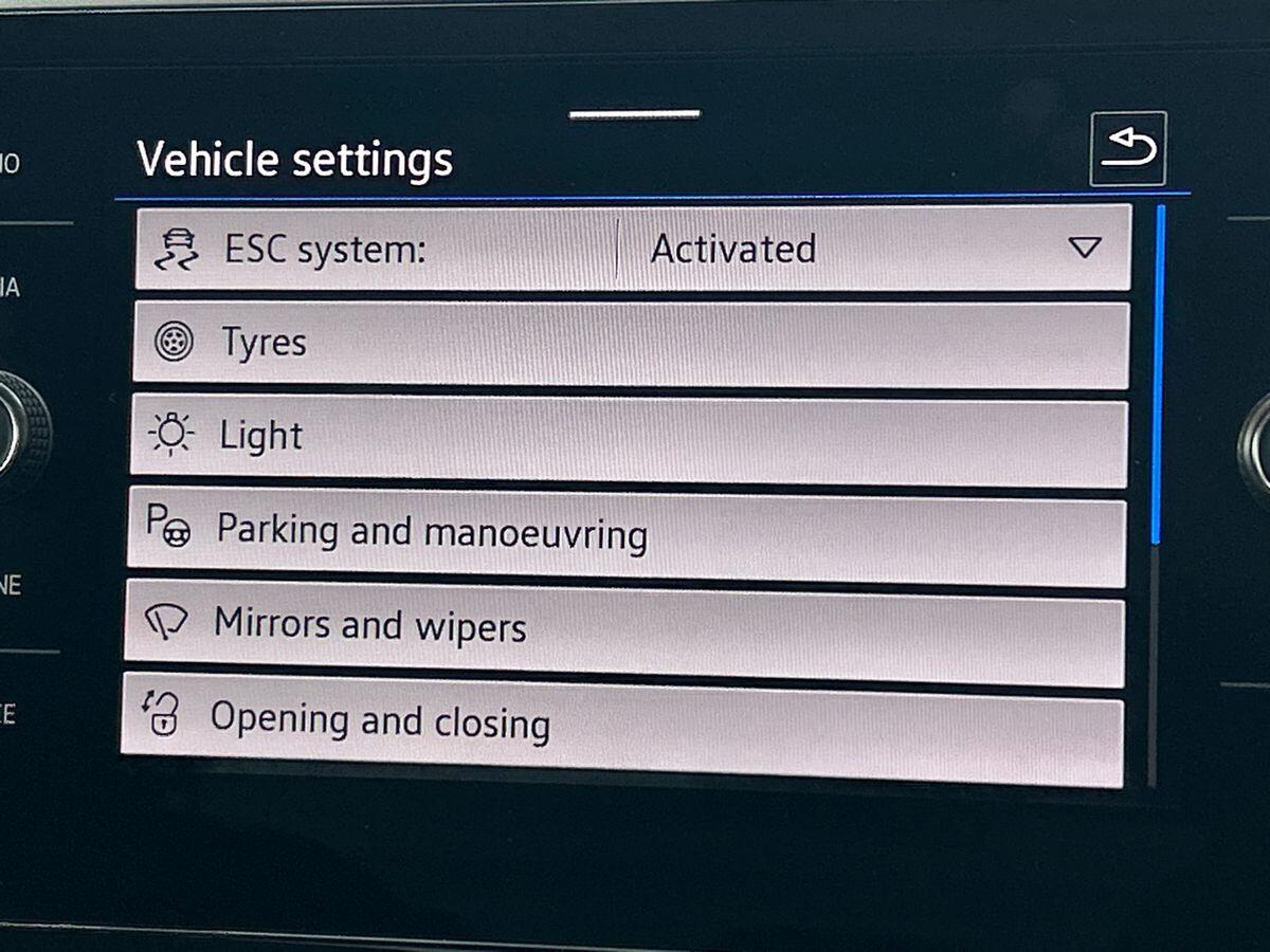 Used Volkswagen T-Roc 2023 for sale - 77589573: Photo 35