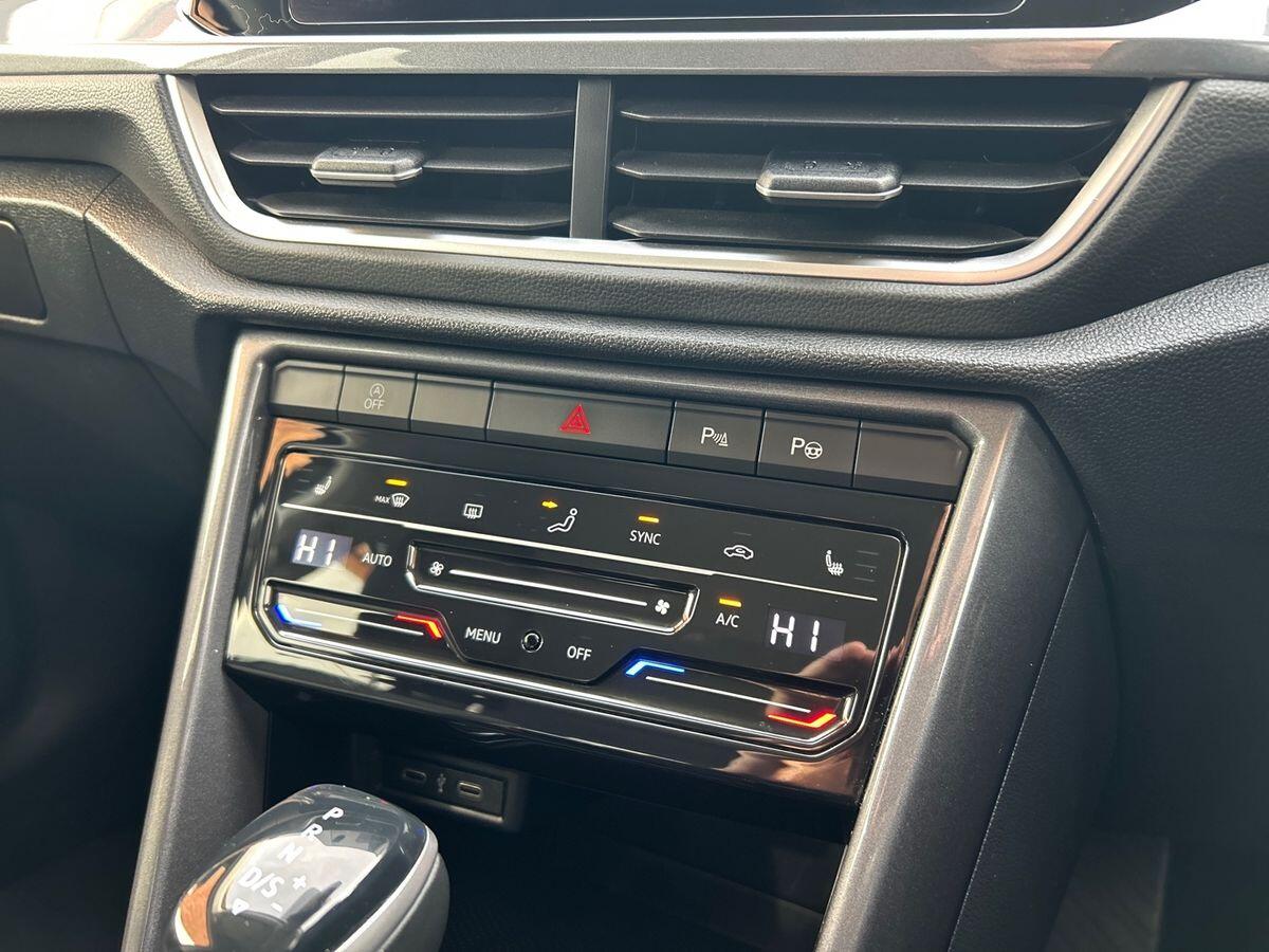 Used Volkswagen T-Roc 2023 for sale - 77589573: Photo 36