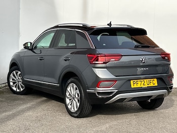 Used Volkswagen T-Roc 2023 for sale - 77589573: Photo
