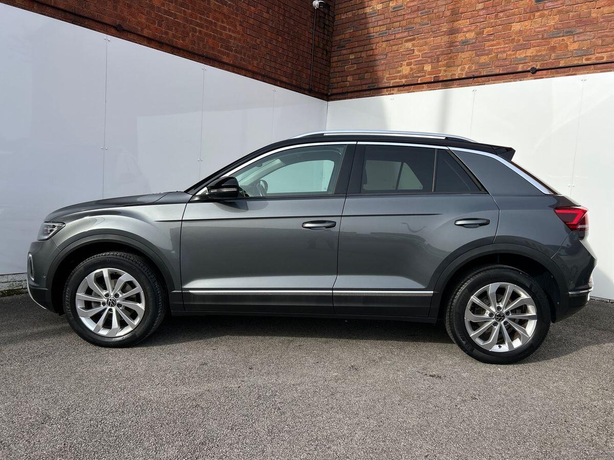 Used Volkswagen T-Roc 2023 for sale - 77589573: Photo 6