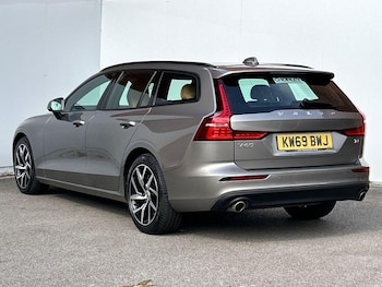 Used Volvo V60 2019 for sale - 76017513: Photo 3