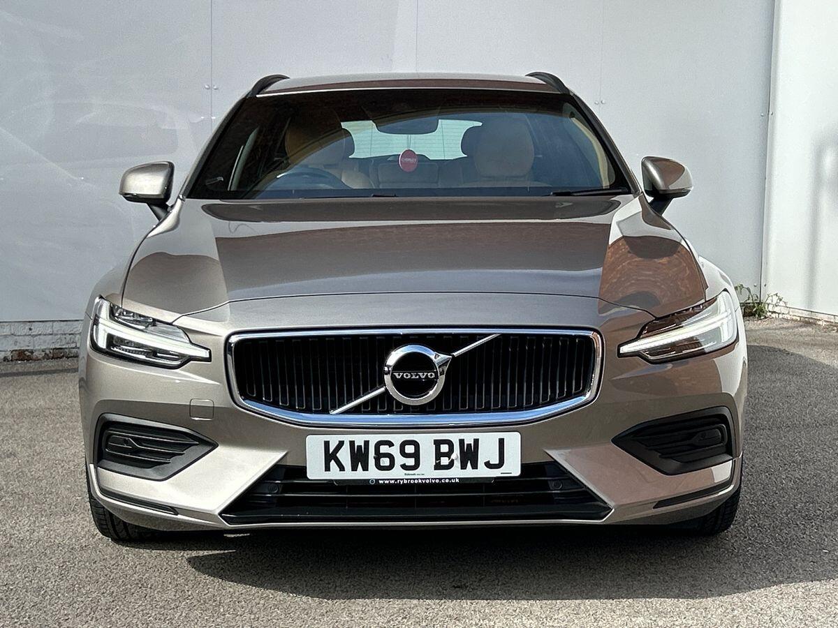 Used Volvo V60 2019 for sale - 76017513: Photo 4