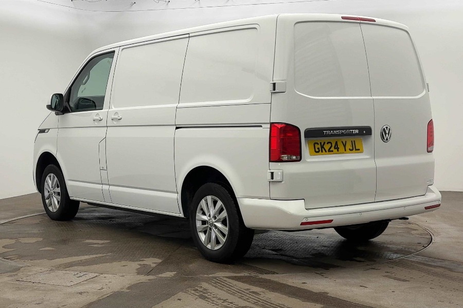 Used Volkswagen Transporter 2024 for sale - 76436065: Photo 2