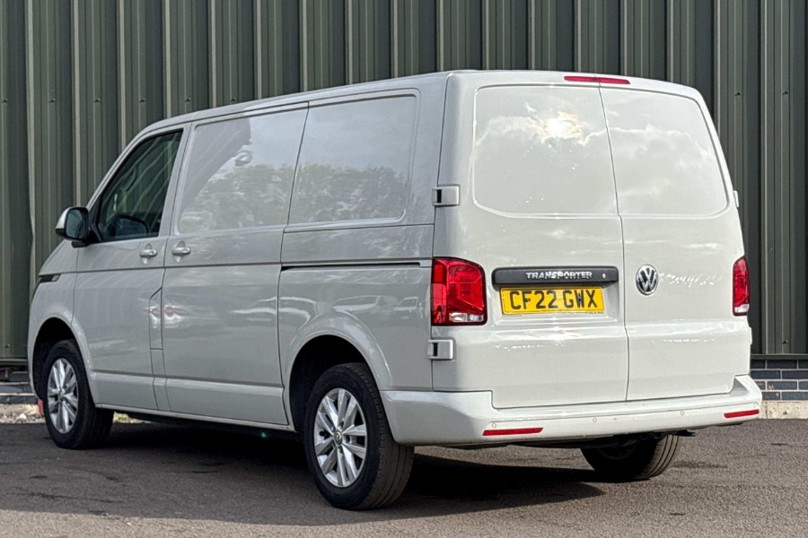Used Volkswagen Transporter 2022 for sale - 76329050: Photo 2