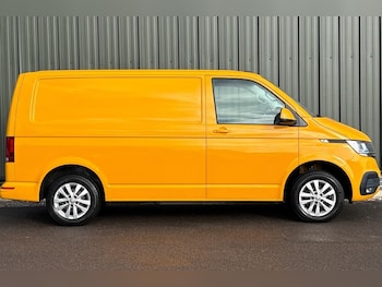 Used Volkswagen Transporter 2022 for sale - 76784729: Photo