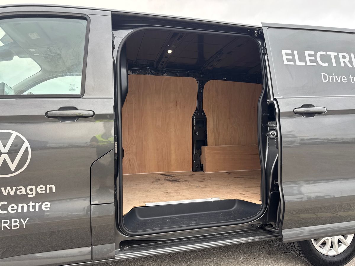Used Volkswagen Transporter 2025 for sale - 76718602: Photo 11