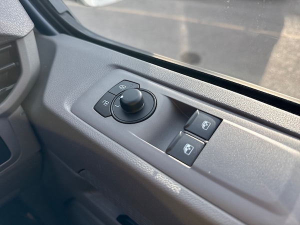 Used Volkswagen Transporter 2025 for sale - 76268075: Photo 18