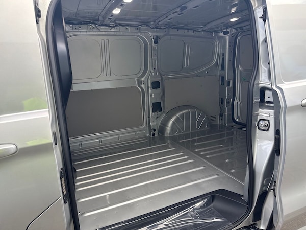 Used Volkswagen Transporter 2025 for sale - 76236547: Photo 10