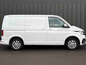 Used Volkswagen Transporter 2022 for sale - 76784724: Photo