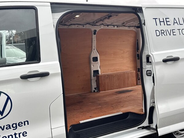 Used Volkswagen Transporter 2025 for sale - 76141412: Photo 10